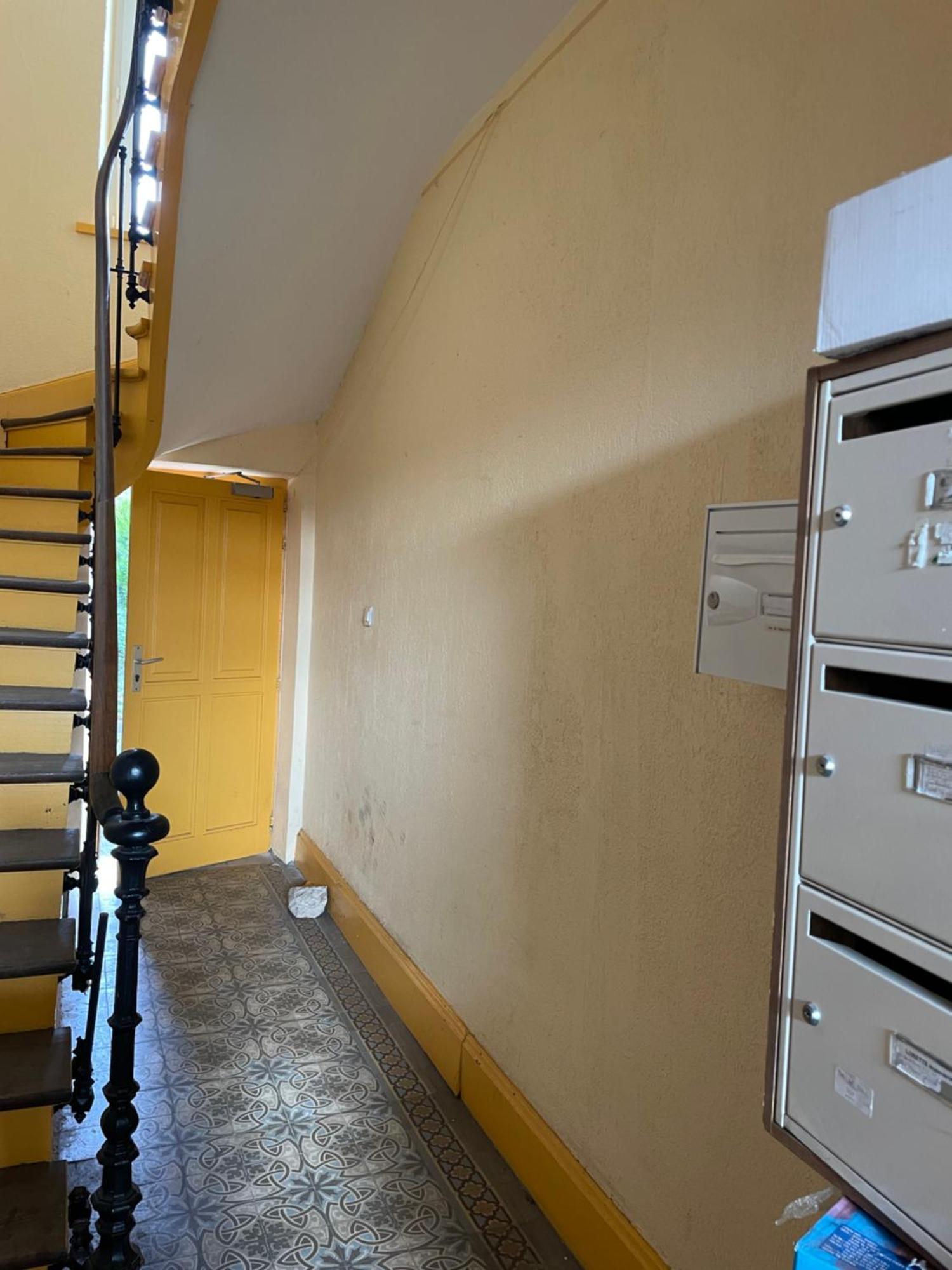 Charmant Appartement Avec Jardin Нанси Экстерьер фото