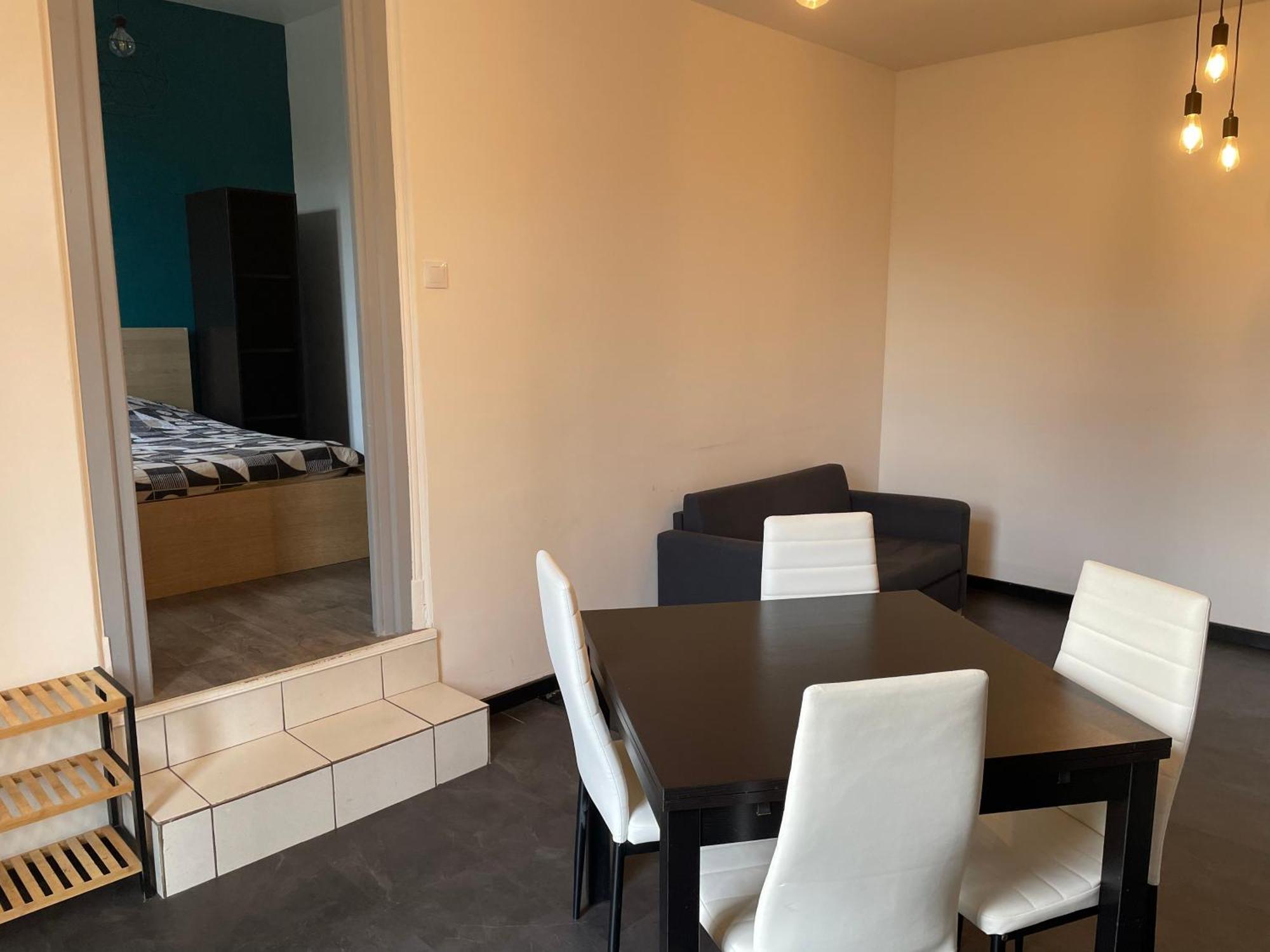 Charmant Appartement Avec Jardin Нанси Экстерьер фото