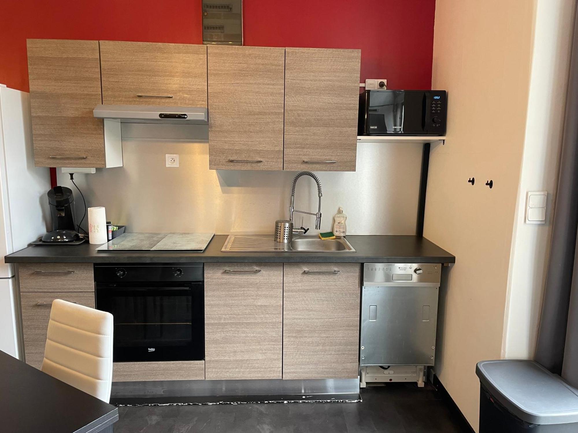 Charmant Appartement Avec Jardin Нанси Экстерьер фото